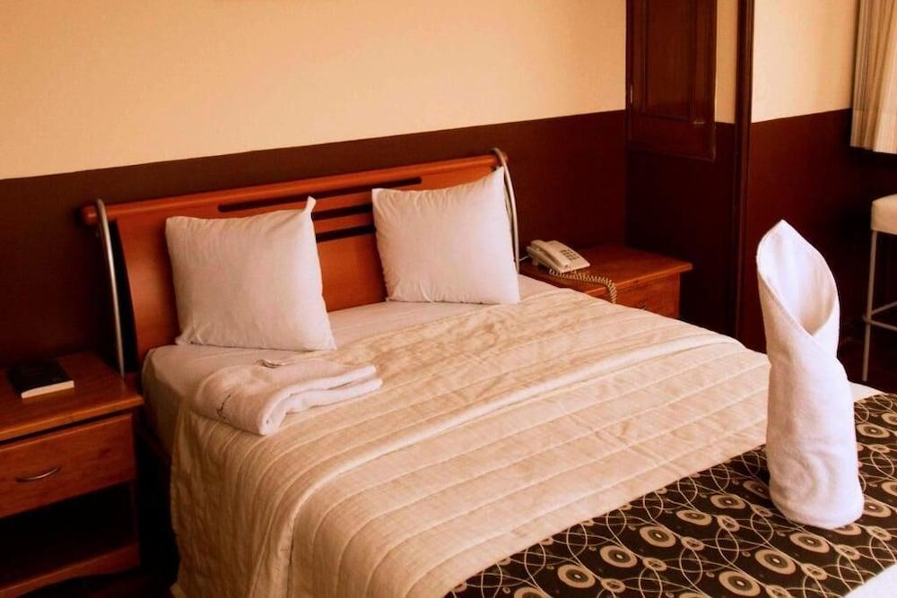 Express Hotel 3*